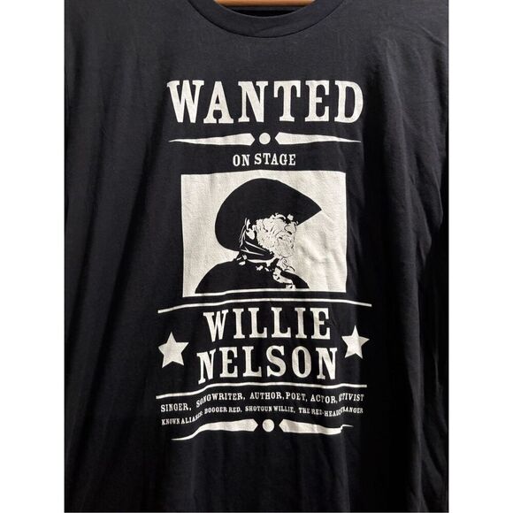 Willie Nelson Wanted T-shirt size Medium - Picture 2 of 2